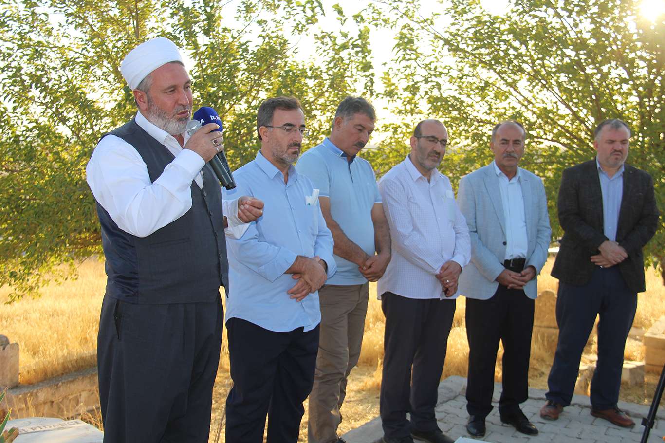 Dava Adamı Salih Çelik mezarı başında yad edildi Dava Adamı Salih Çelik mezarı başında yad edildi